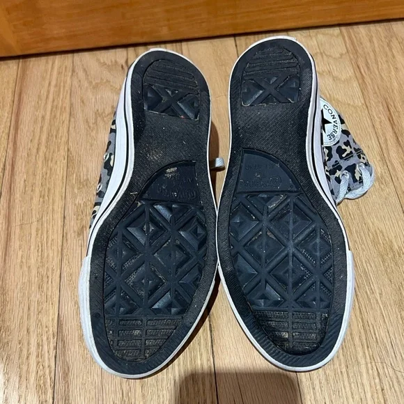 Converse Chuck Taylor Leopard High Tops - Picture 8 of 9